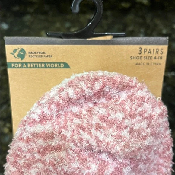 Born Aloe Infused Socks (3 pairs) - Picture 3 of 5